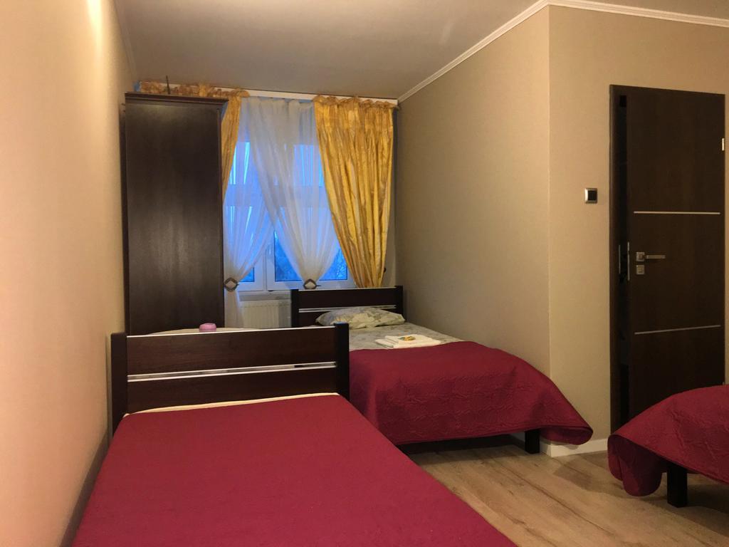 Laura Bed & Breakfast Belchatow Bilik gambar